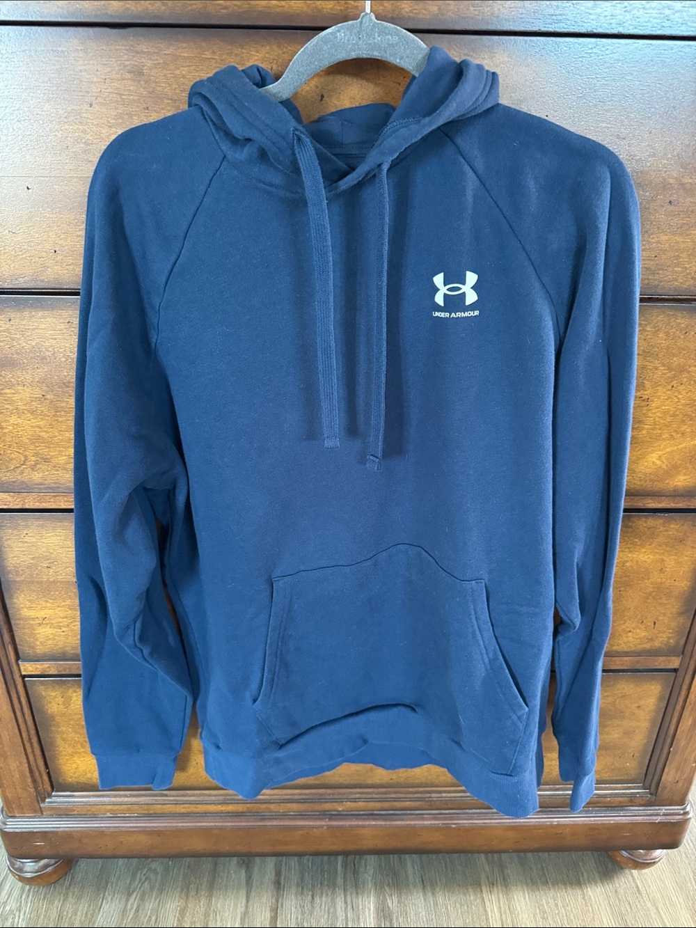 NWOT men’s Under Armour hoodie